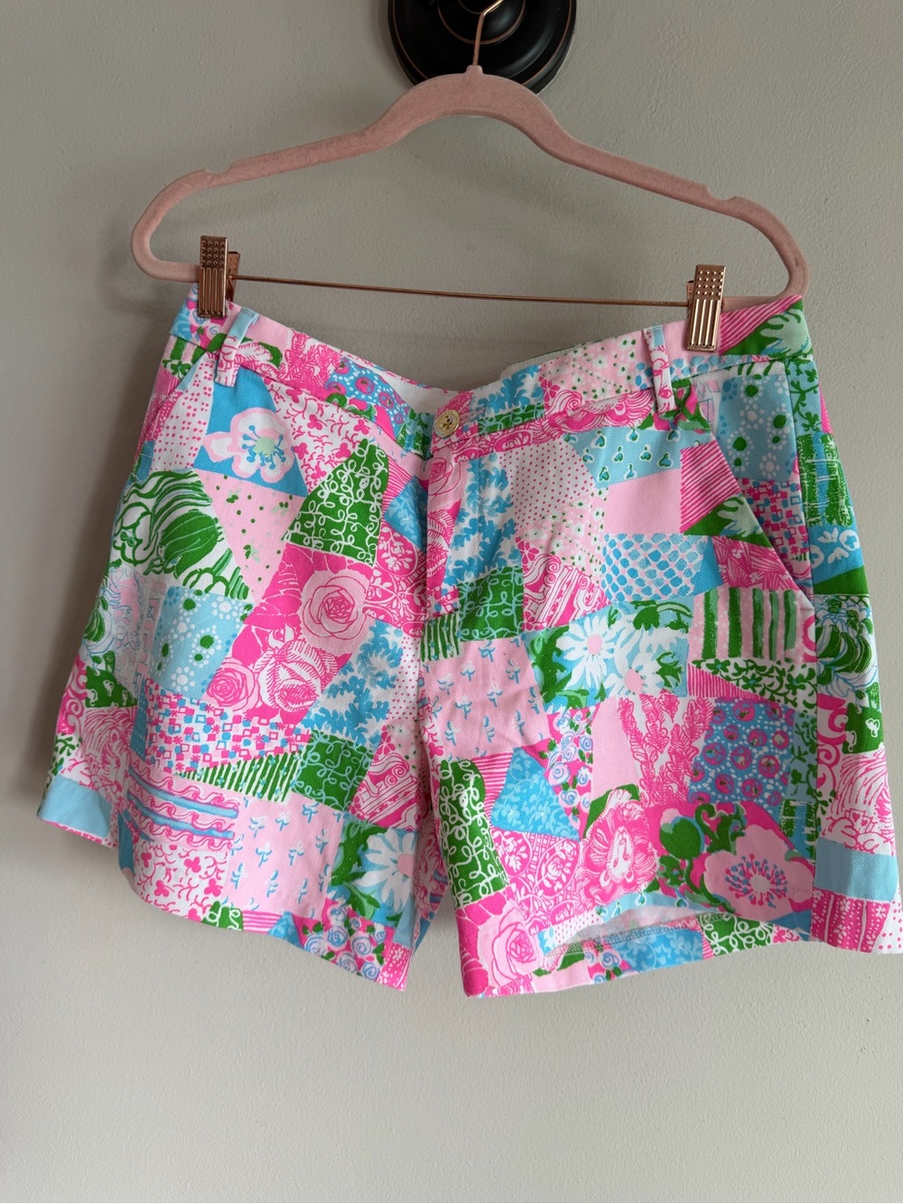 Lilly Pulitzer Patchwork Print Callahan Shorts Size 10 Pink Blue Green Floral